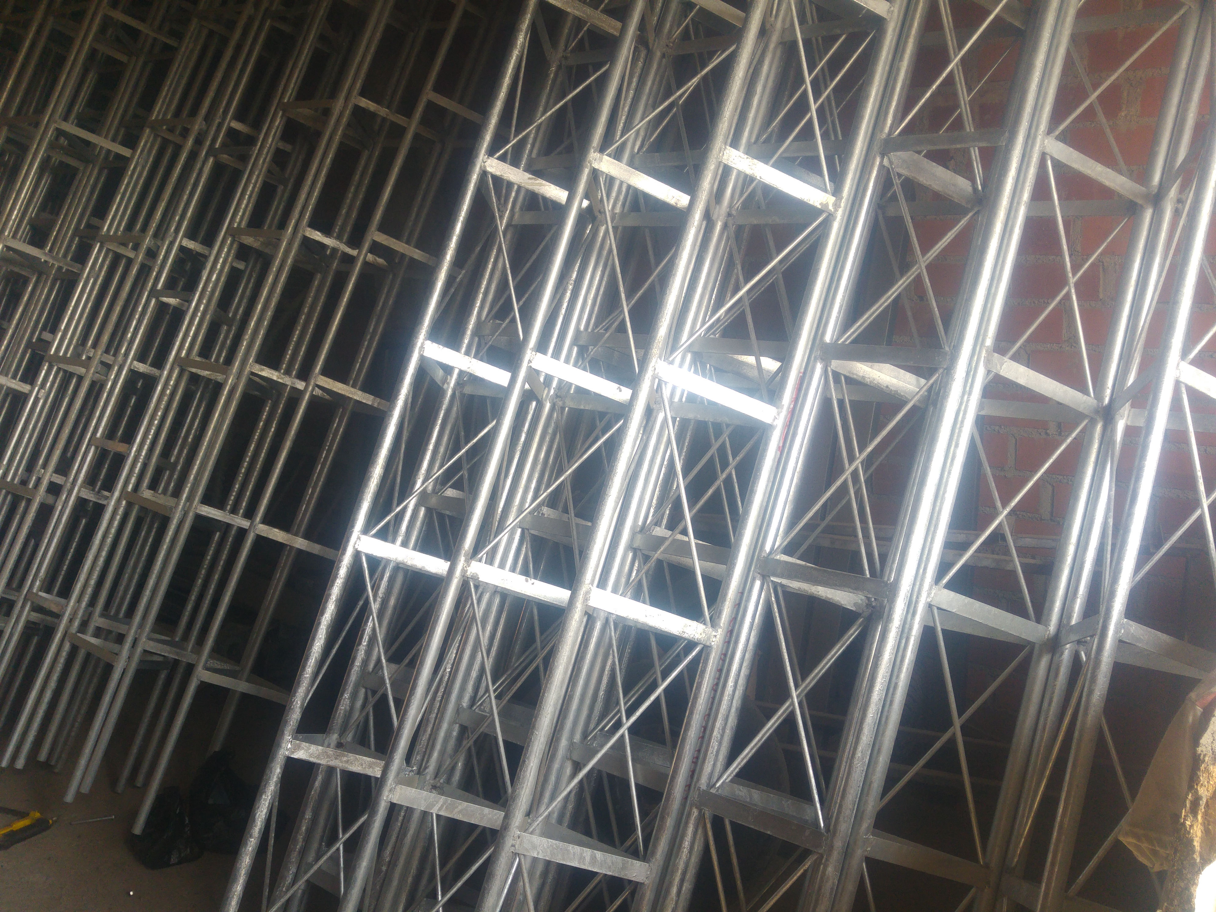 tramos de torre galvanizado en Perú