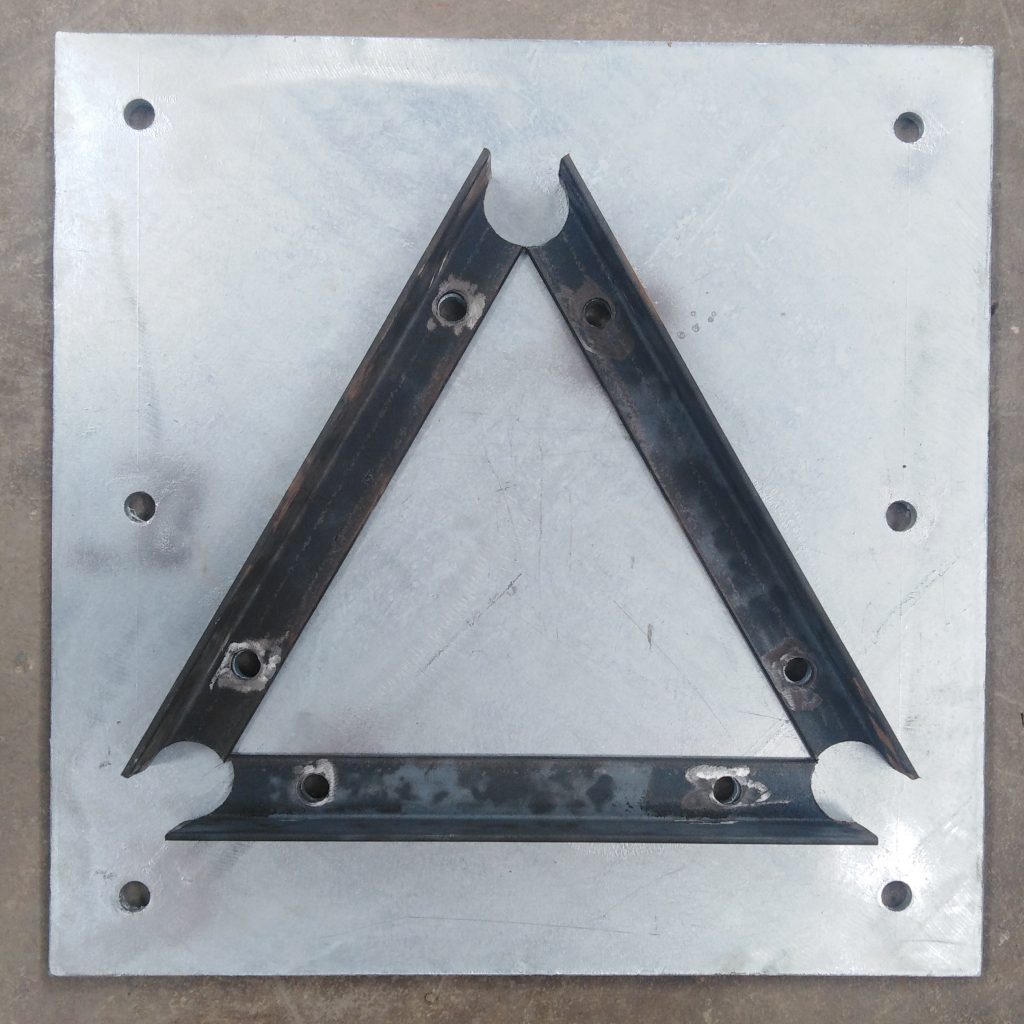 Base de plancha para torre ventada